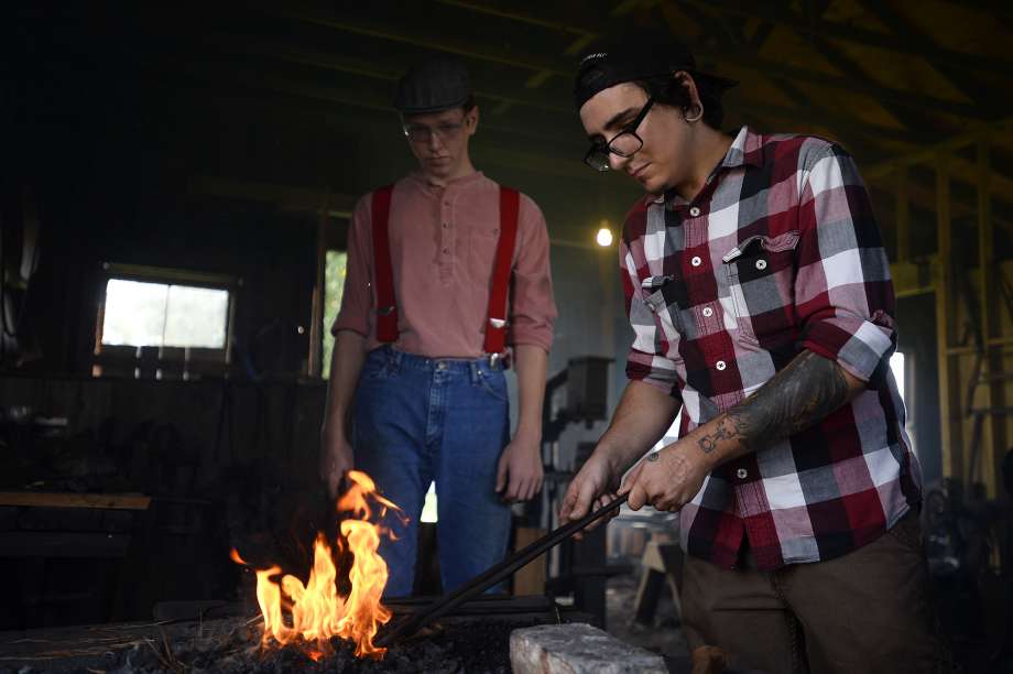 blacksmith class Beaumont, knife making SETX, Golden Triangle family activities,