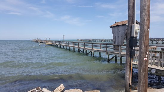 fishing Rockport, fishing Pier Rockport, fishing dock Fulton TX, hotels Aransas Pass