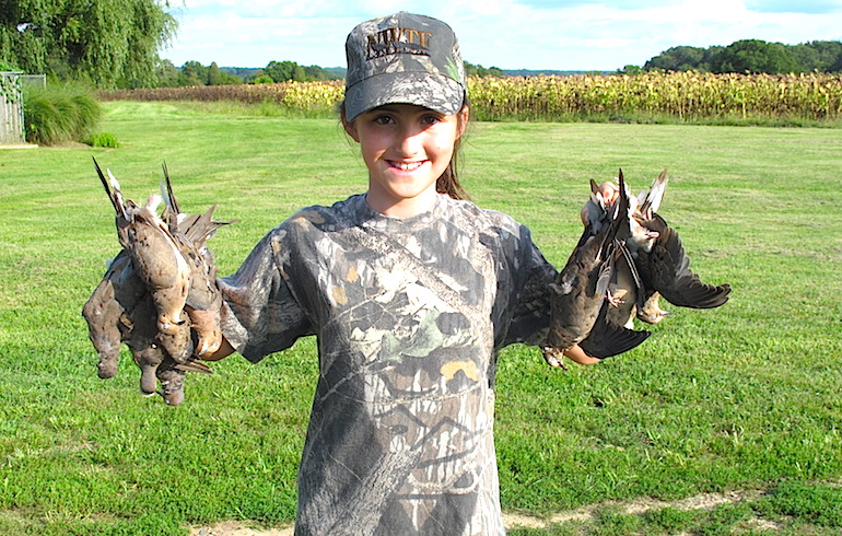 dove hunting with children Texas, family dove hunt East Texas, SETX kids in the outdoors, hunting family Louisiana,