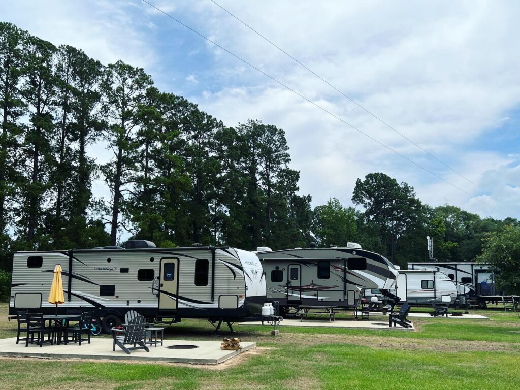 rental cabins on Sam Rayburn, Lake Sam Rayburn lodgint, hotel on Sam Rayburn Lake, RV Park Sam Rayburn, campground on Sam Rayburn